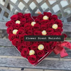 RED ROSES HEART BOX