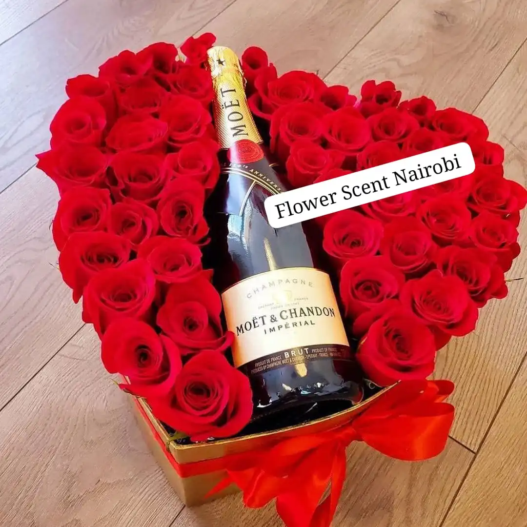 flowers and champagne gift hamper
