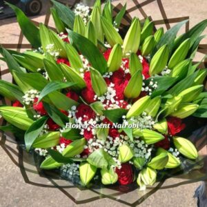 lilies and red roses bouquet delivery in Nairobi. flowers delivery in Kileleshwa