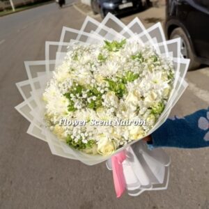 white roses and chrysanthemums bouquet